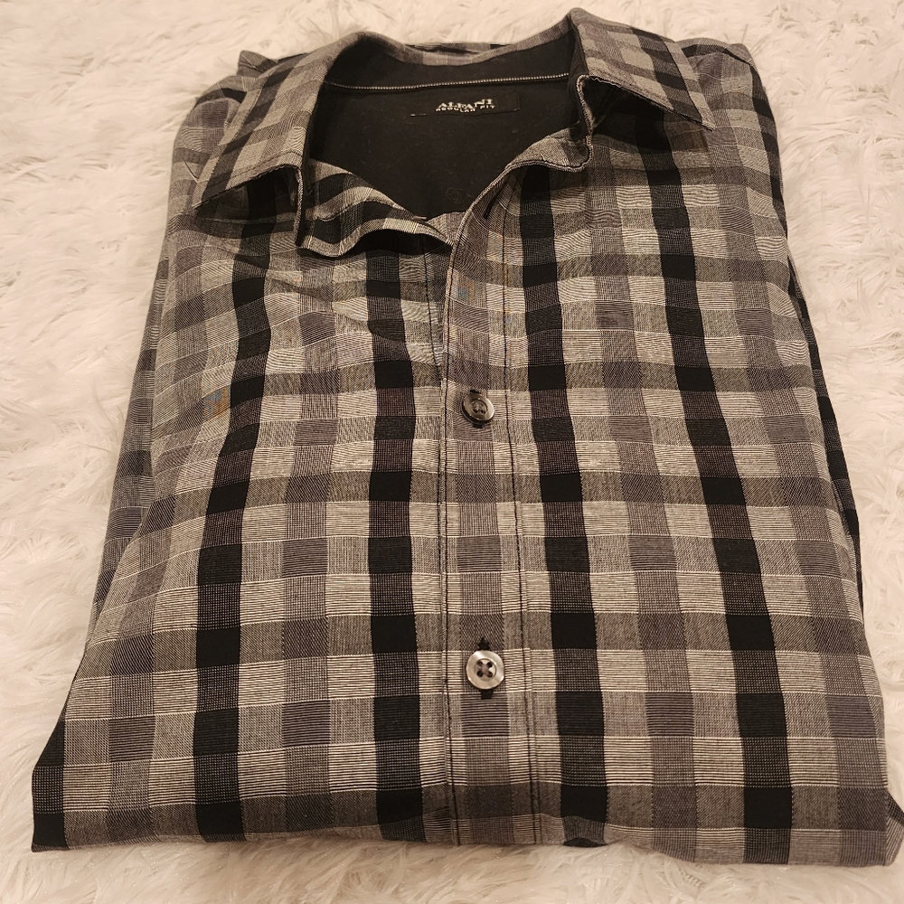 Alfani Regular Fit Men's shirt/ Medium/Plaid Black/ Pre-owned